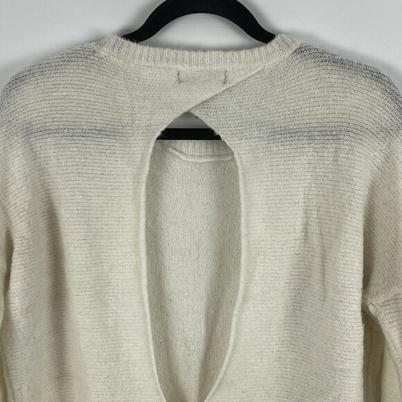 Forever 21 Short Sweater Size S White Long Sleeve Crew Neck Open Back Tight Knit - Picture 7 of 9